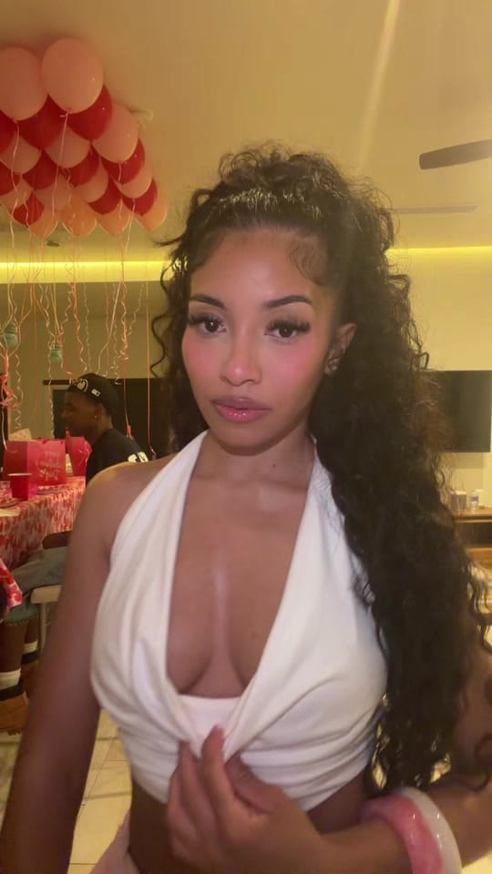 Post 5 by Cianni Mariah on TikTok (video)