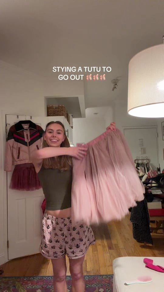Post 6 by Alex on TikTok (video)