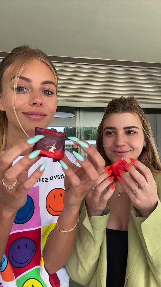 Post 10 by Mishel Gerzig on TikTok (video)