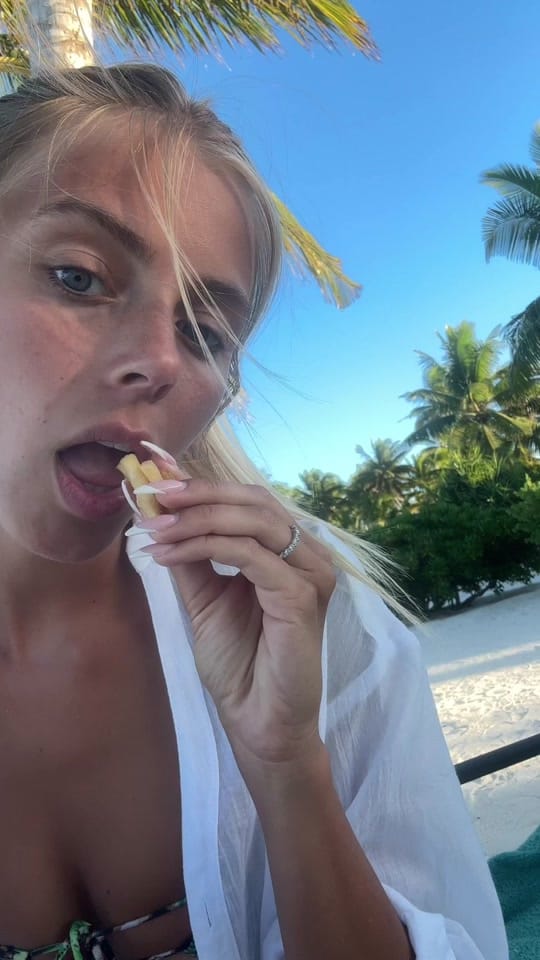 Post 9 by Mishel Gerzig on TikTok (video)