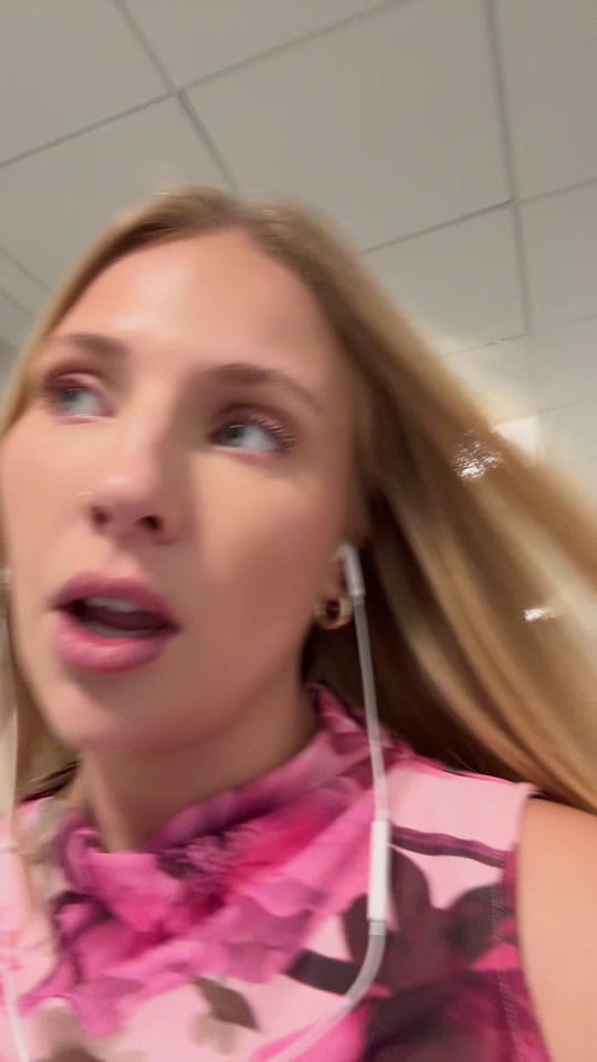 Post 6 by Zoe Grace on TikTok (video)