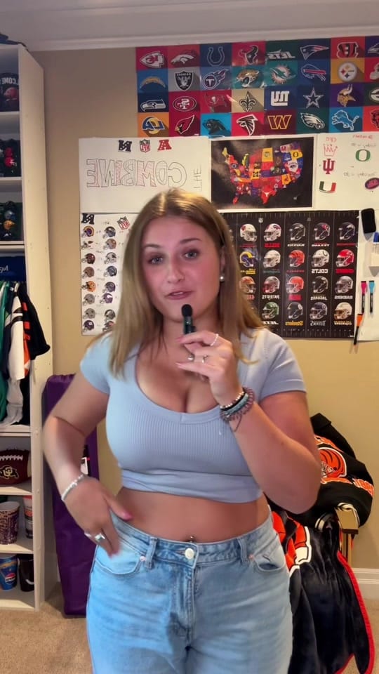 Post 10 by em 🇺🇸🏈 on TikTok (video)