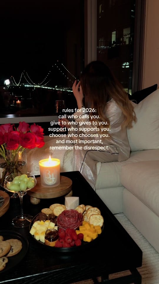 Post 6 by ninasousou on TikTok (video)