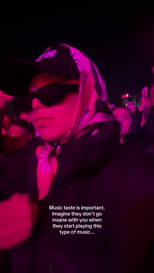 Post 10 by Karina on TikTok (video)