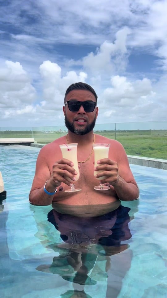 Post 5 by ANGIE MEETS WORLD 🇵🇪💃🏻✈️ on TikTok (video)