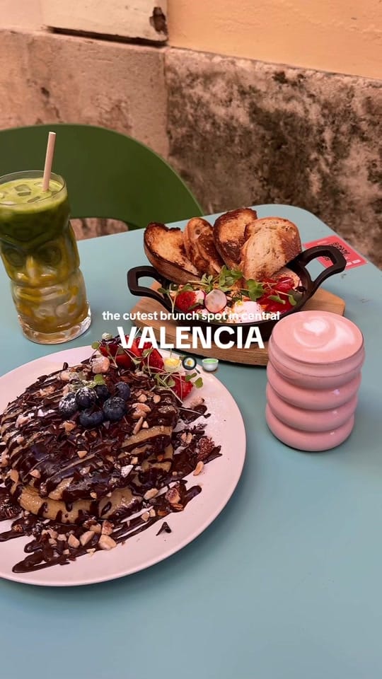 Post 1 by SmallGirlBigEatz Food + Travel on TikTok (video)