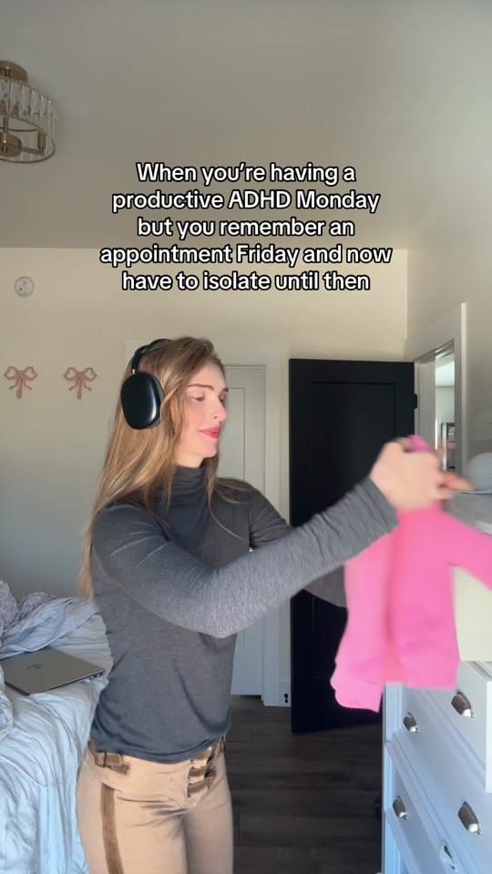 Post 3 by Anna Gantt on TikTok (video)