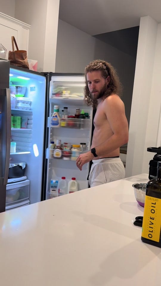 Post 9 by Bruna & Justus on TikTok (video)