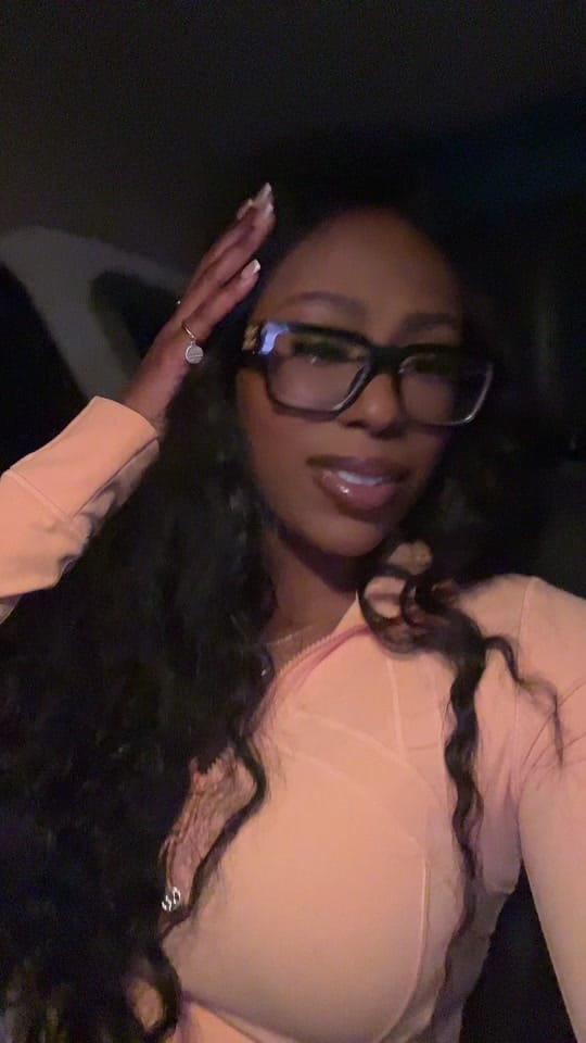Post 1 by SYDNEY on TikTok (video)