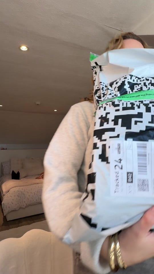 Post 6 by georgiajenx on TikTok (video)