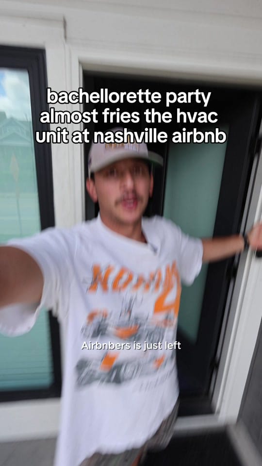 Post 8 by Alex Esteban on TikTok (video)