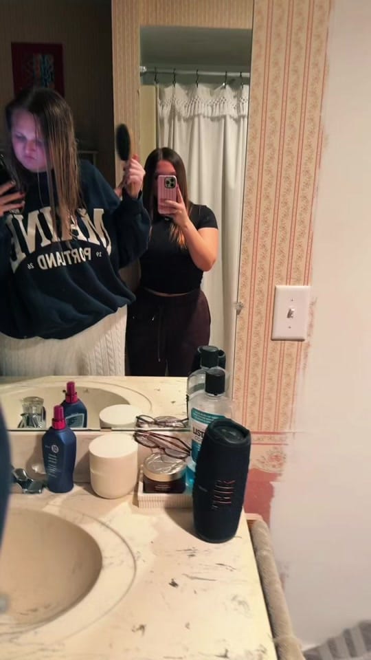 Post 6 by kenzie🌺🥥🫧🍹🌴📸 on TikTok (video)