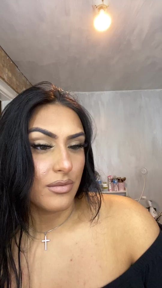 Post 10 by carmenzayaa † | Influencer on TikTok (video)
