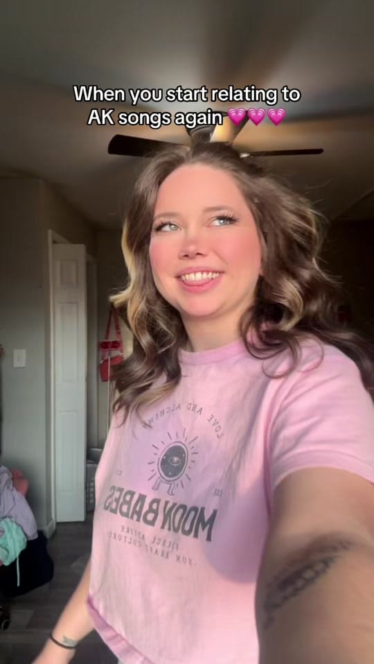 Post 4 by Addie Rose on TikTok (video)