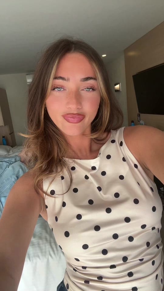 Post 5 by Molly Kane on TikTok (video)