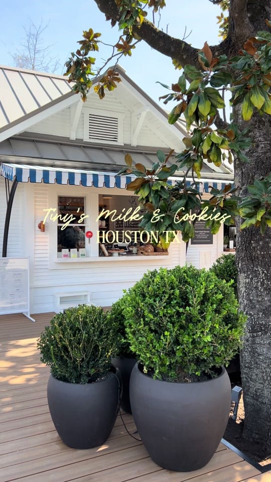 Post 5 by discover.vi | houston blogger on TikTok (video)