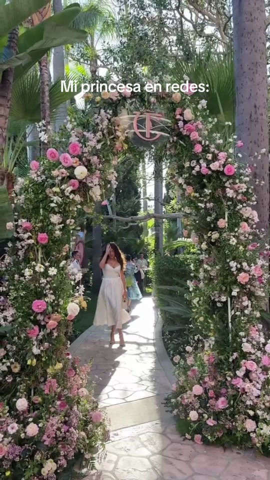 Post 2 by Byvivas on TikTok (video)
