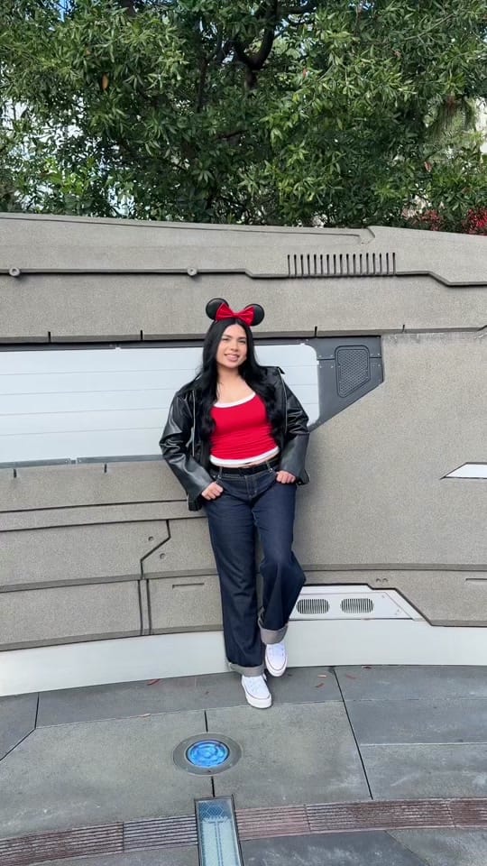 Post 4 by claudiayari on TikTok (video)