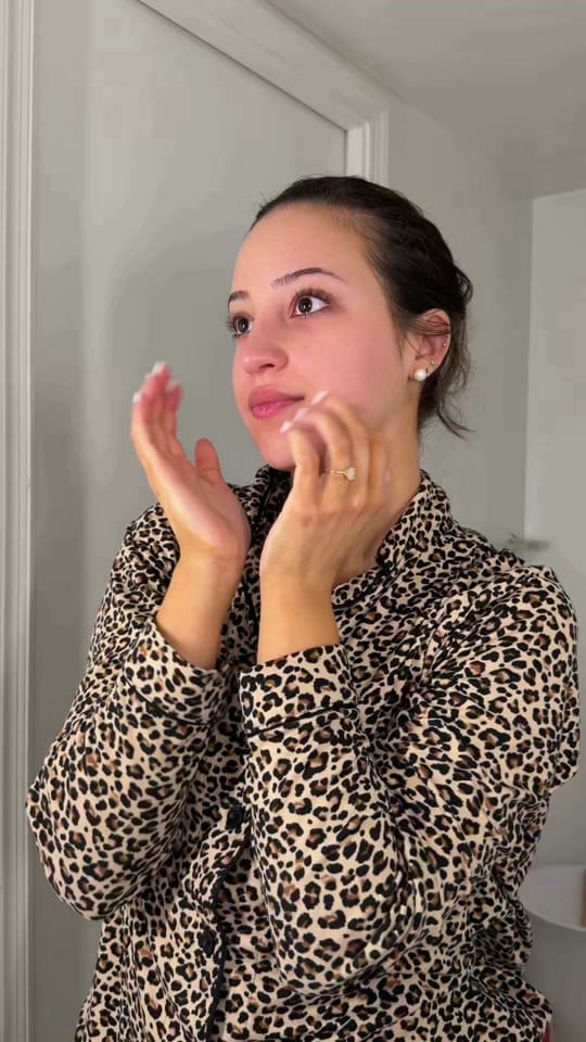 Post 5 by Julie Piedra on TikTok (video)