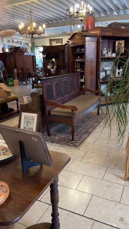 Post 1 by Ashton Homestead |🇺🇸in🇩🇪 on TikTok (video)