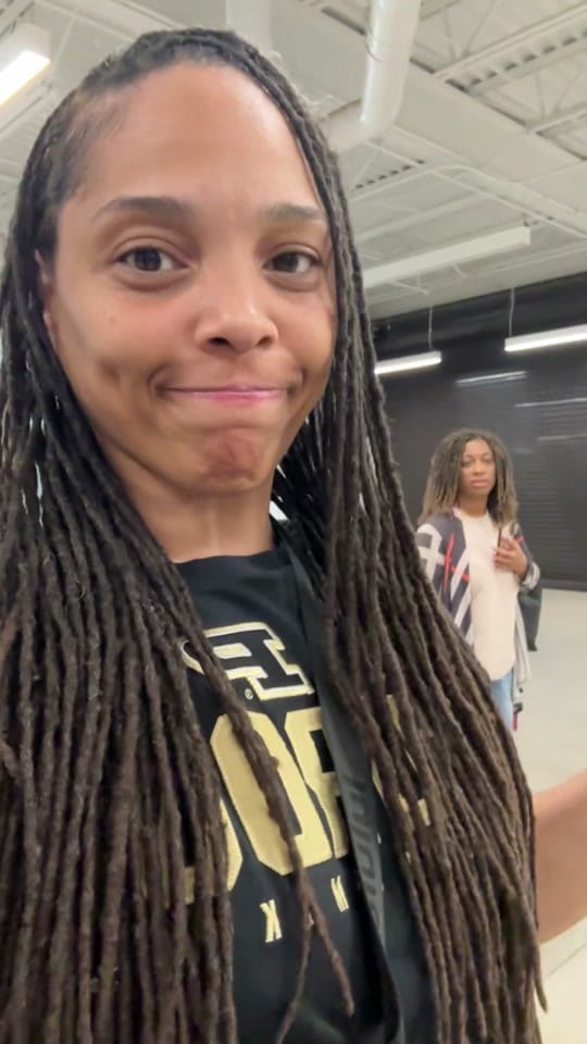 Post 1 by Yelle Adams on TikTok (video)