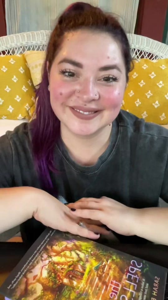 Post 3 by L A U R E N 💜🌙📚🌻🪴 on TikTok (video)