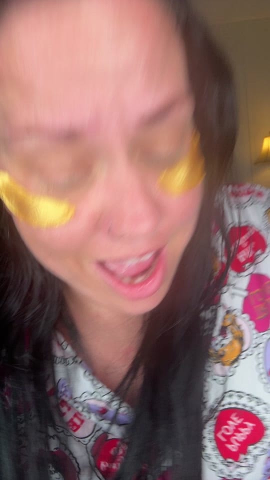 Post 2 by Swamp Barbie🐊 | Emerald ✨🎀🖤 on TikTok (video)