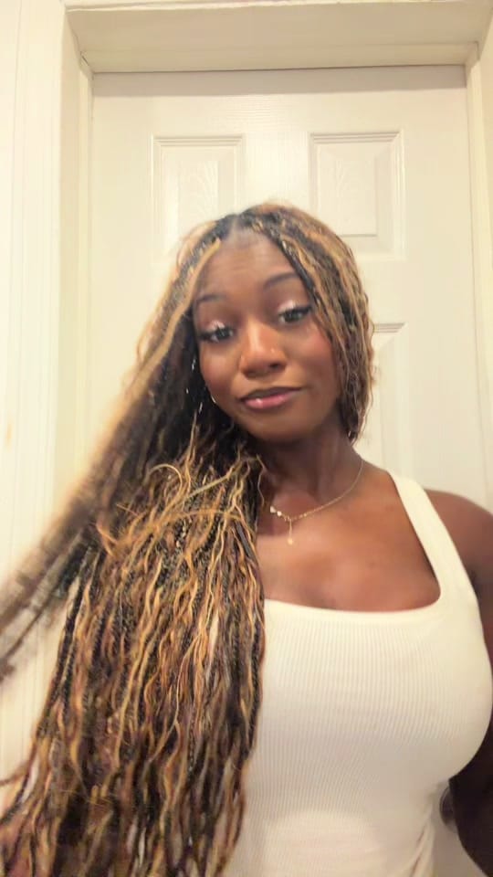 Post 3 by SABRINA B. on TikTok (video)