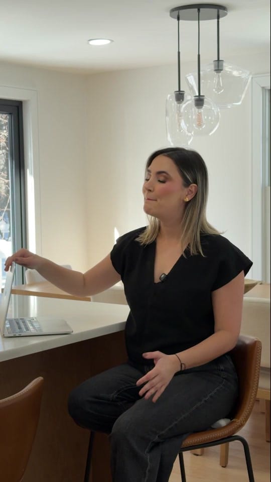 Post 8 by Ana Velez | Boston creator on TikTok (video)