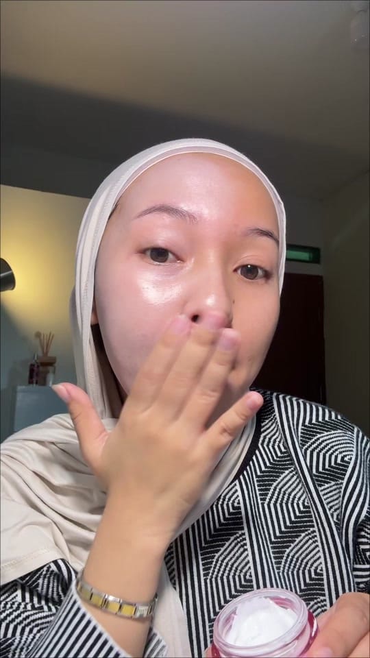 Post 1 by andine | kusam & oily skin on TikTok (video)