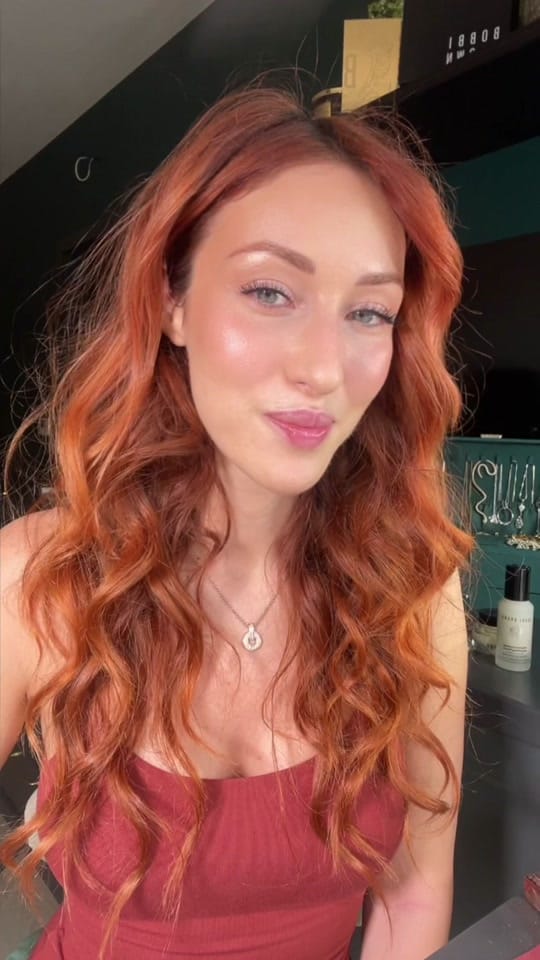 Post 10 by Julcsa Kardos | Makeup Artist on TikTok (video)