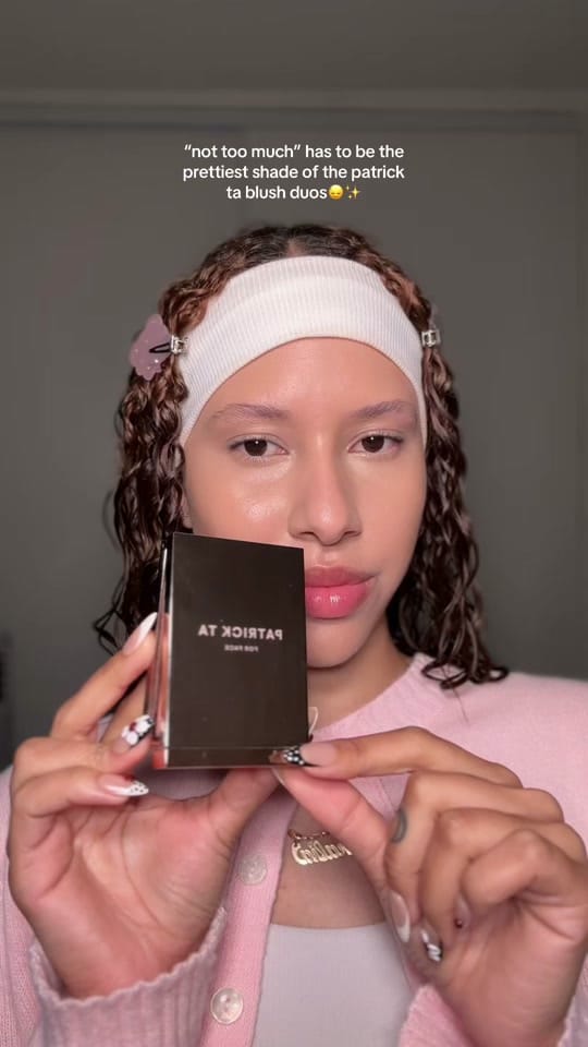 Post 9 by Thalia on TikTok (video)