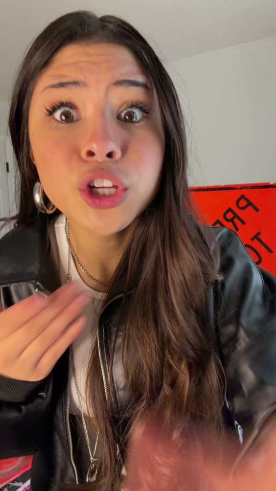 Post 4 by Elika 🧸 on TikTok (video)