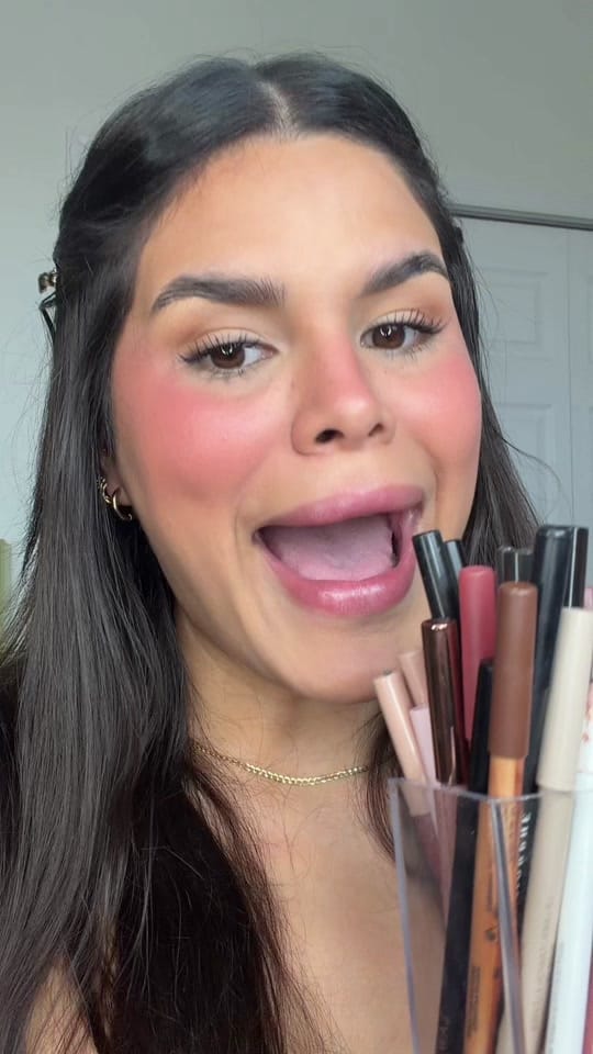 Post 9 by Dani Caballero on TikTok (video)