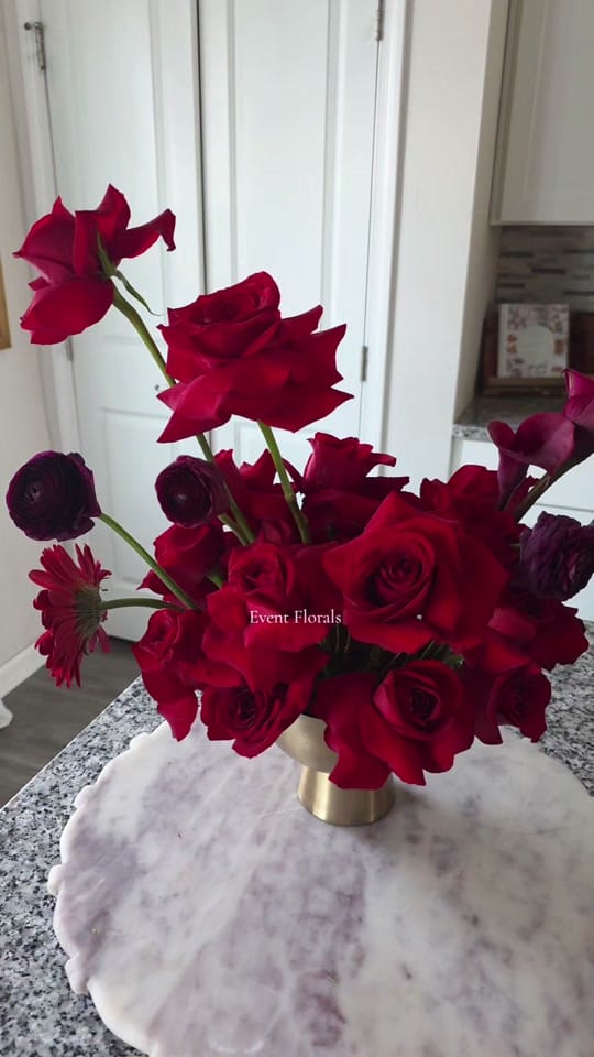 Post 7 by Nicole Emmanuel on TikTok (video)