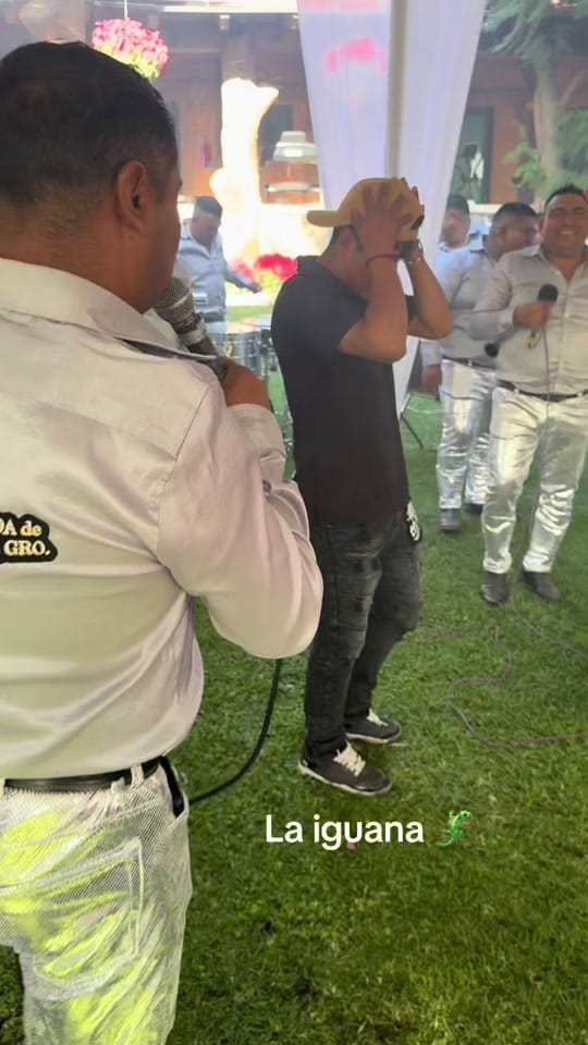 Post 9 by djlagunas on TikTok (video)