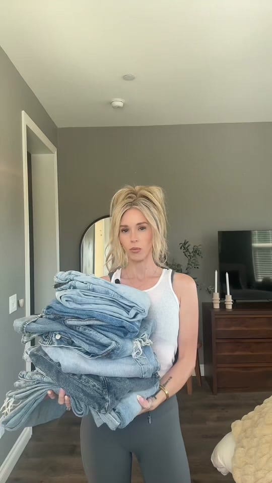 Post 2 by Jennifer Noelle Robin on TikTok (video)