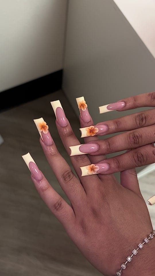 Post 6 by LV Nail Tech🩷 on TikTok (video)