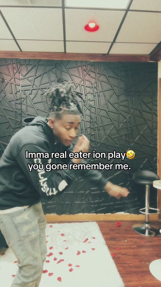 Post 1 by Iamjayr on TikTok (video)