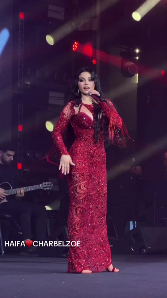 Post 2 by CHARBEL ZOÉ on TikTok (video)