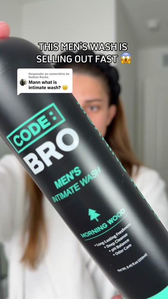 Post 1 by Nathália | Content Creator on TikTok (video)