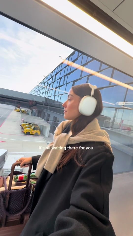 Post 1 by dariaafshar_ on TikTok (video)