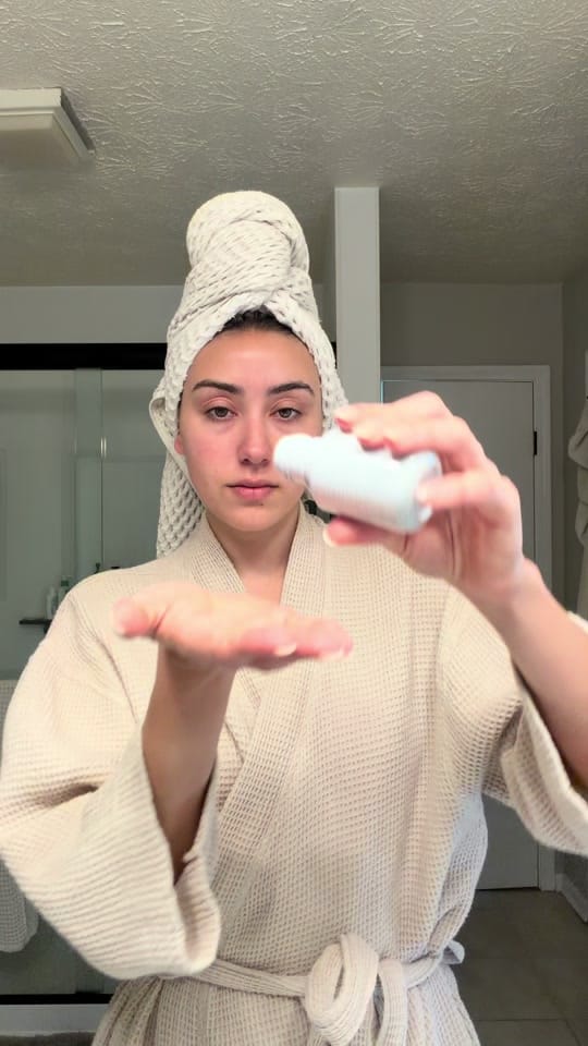 Post 3 by dariaafshar_ on TikTok (video)
