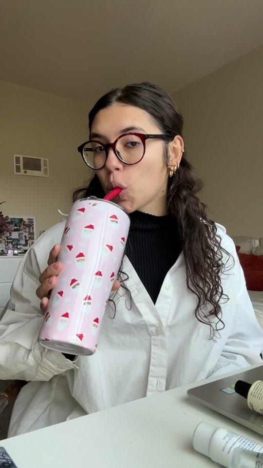 Post 6 by Laisa M. Santos on TikTok (video)