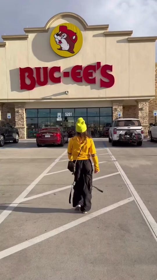 Post 6 by meagiefoodie on TikTok (video)