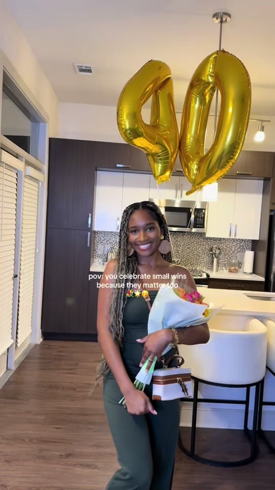Post 2 by Sadé Amari on TikTok (video)