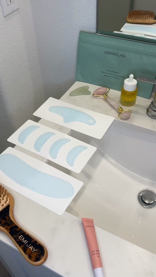 Post 7 by Dermaclara on TikTok (video)