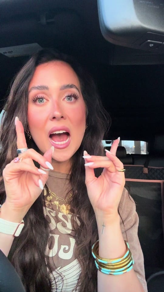 Post 4 by Jen ✨ on TikTok (video)
