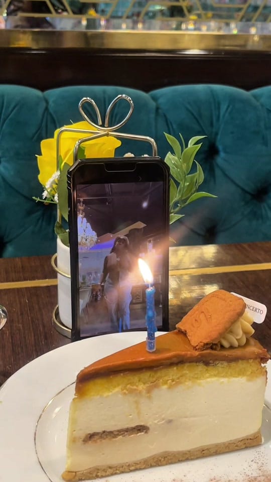 Post 7 by Amanda🇬🇭 | Travel • Fashion on TikTok (video)