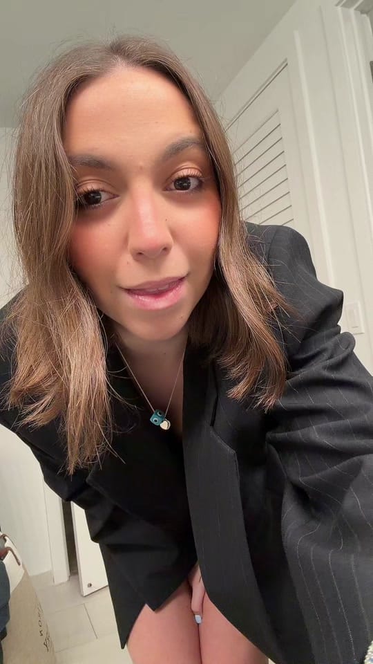 Post 4 by mavasimonellis on TikTok (video)